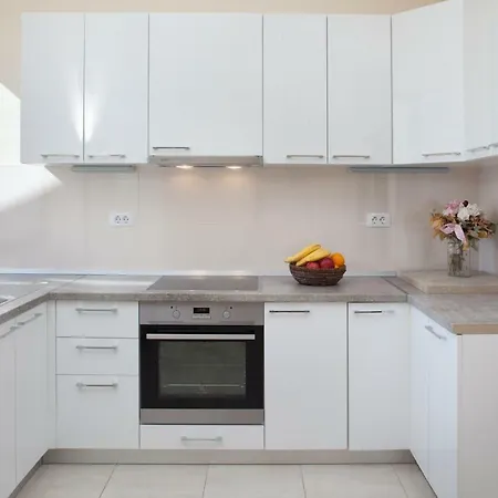 アパート Kate マカルスカ